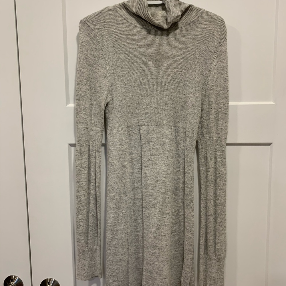 Soft lightweight Sweater Dress - Picture 2 of 4